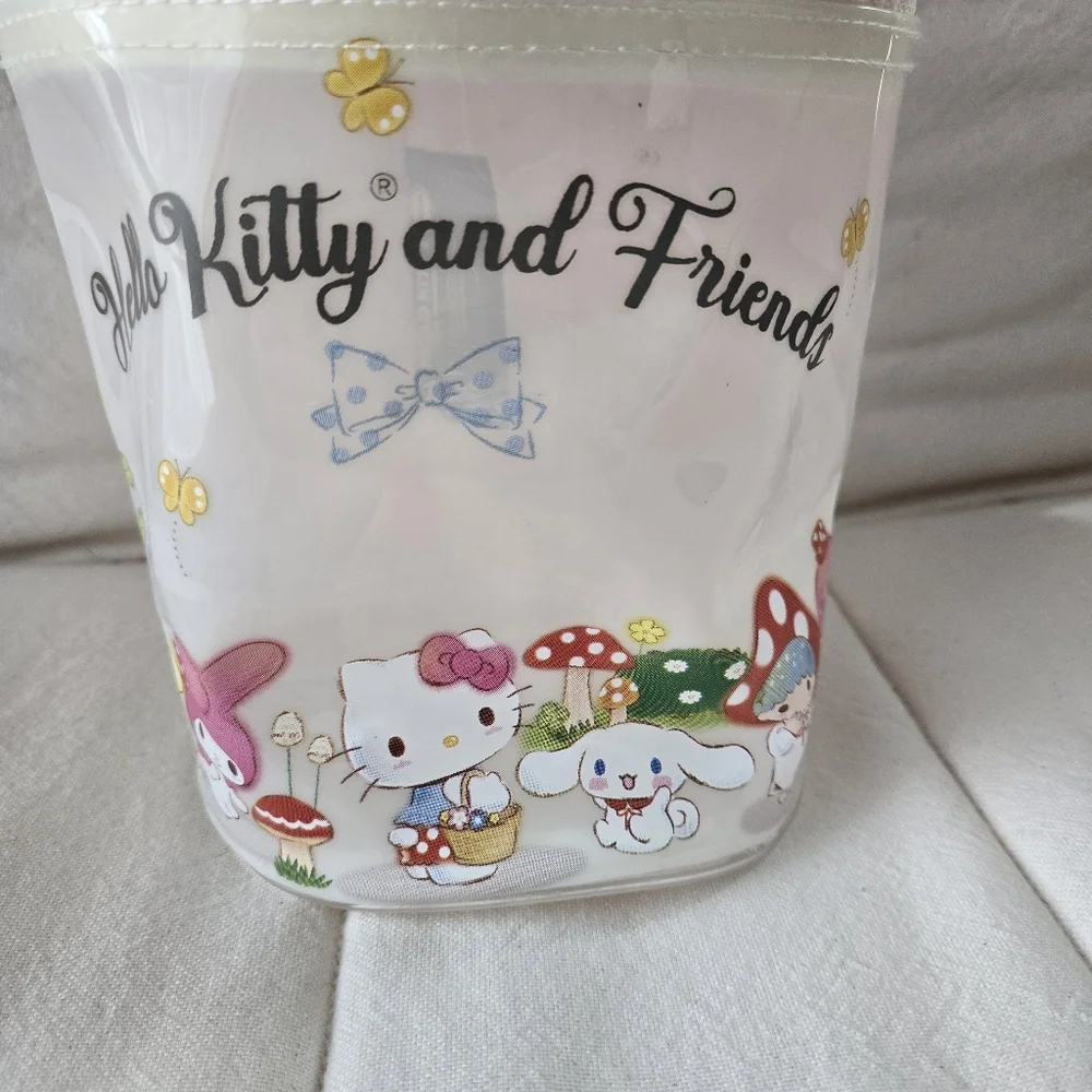 Sanrio Hello Kitty & Friends Mushroom Cosmetic Bag-Box Lunch